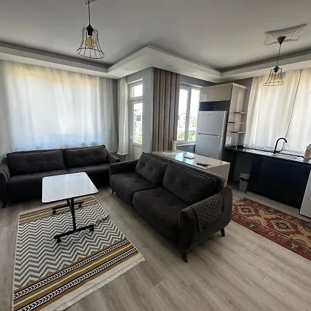 Fully Furnished Luxury In The Citycenter Apartman